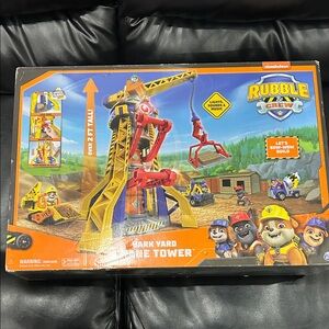 BRAND NEW Nickelodeon Rubble & Crew Construction Playset - Yellow and Red